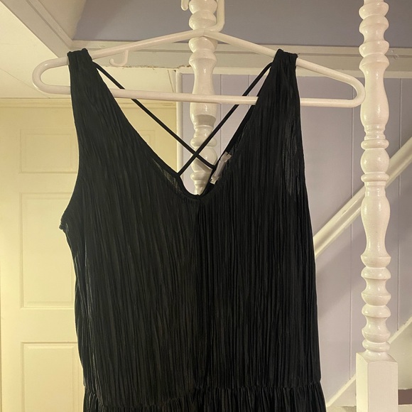 Black dress - Picture 3 of 4